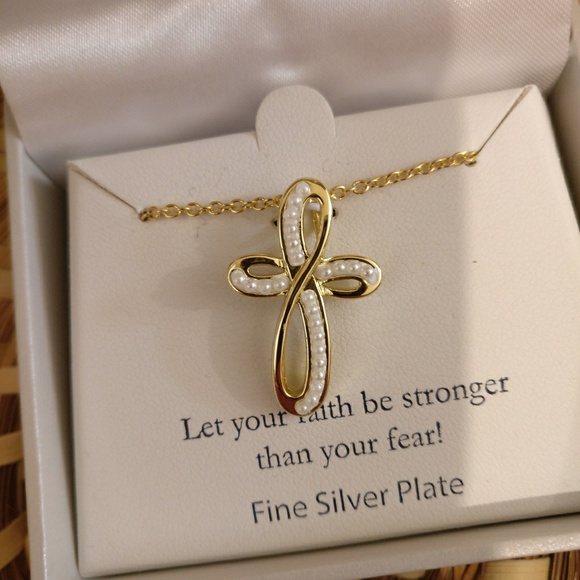 Gold pearl cross pendant necklace NWT Christian - Picture 2 of 4